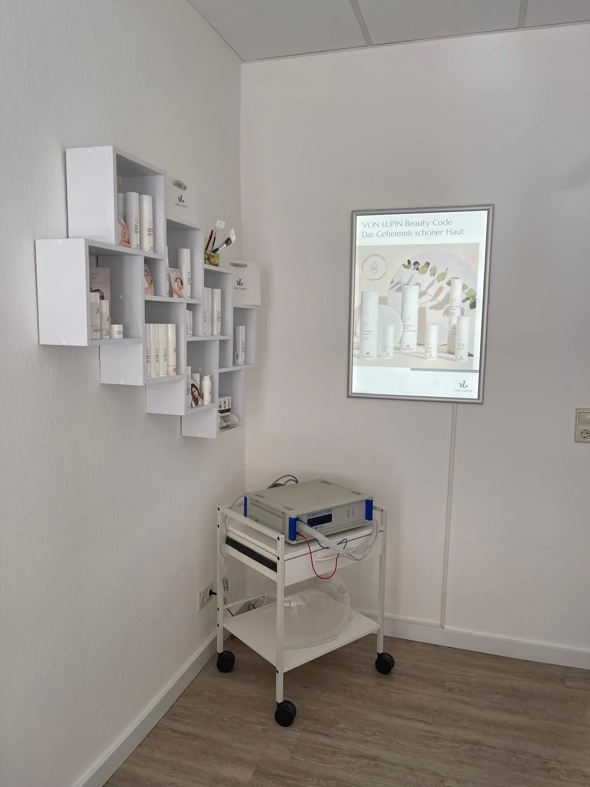 Hautpflegeprodukte und apparative Kosmetiktechnik